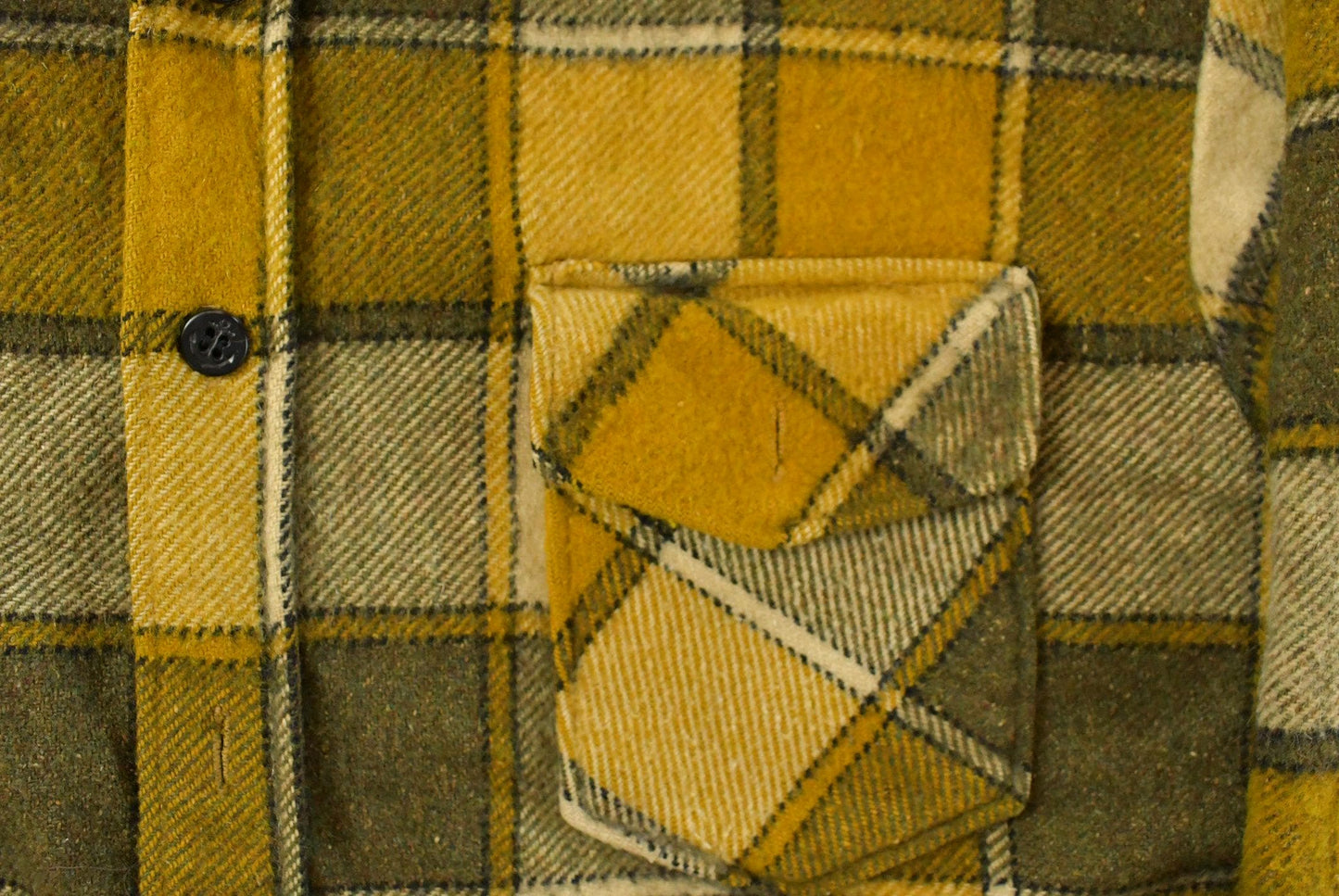Vintage 1980s CPO Flannel Shirt Jacket Men's XL / Shacket / 80s Plaid Outdoors / Heavyweight from propervintagecanada
