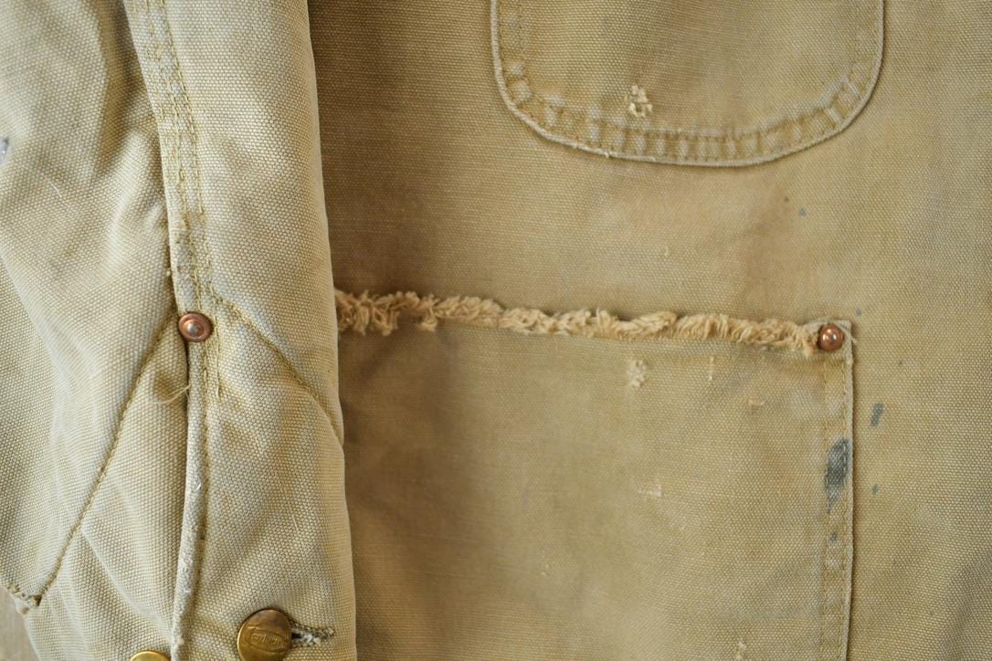 Vintage 1980s Distressed Carhartt Blanket Lined Chore Coat Men's M from propervintagecanada