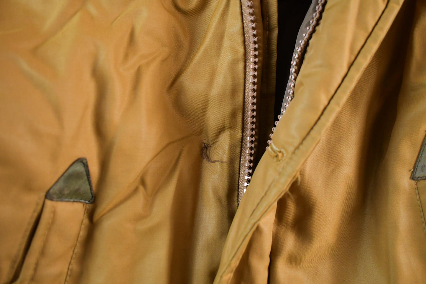 Vintage 1980s Down Full Zip Parka Puffer Jacket Men's L from propervintagecanada