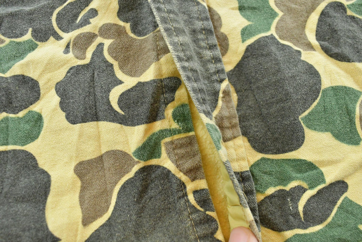 Vintage 1980s Duck Camo Chamois Button Up Shirt Men's M / Outdoorsman / Hunting Shirt / 80s Streetwear / Sportswear from propervintagecanada