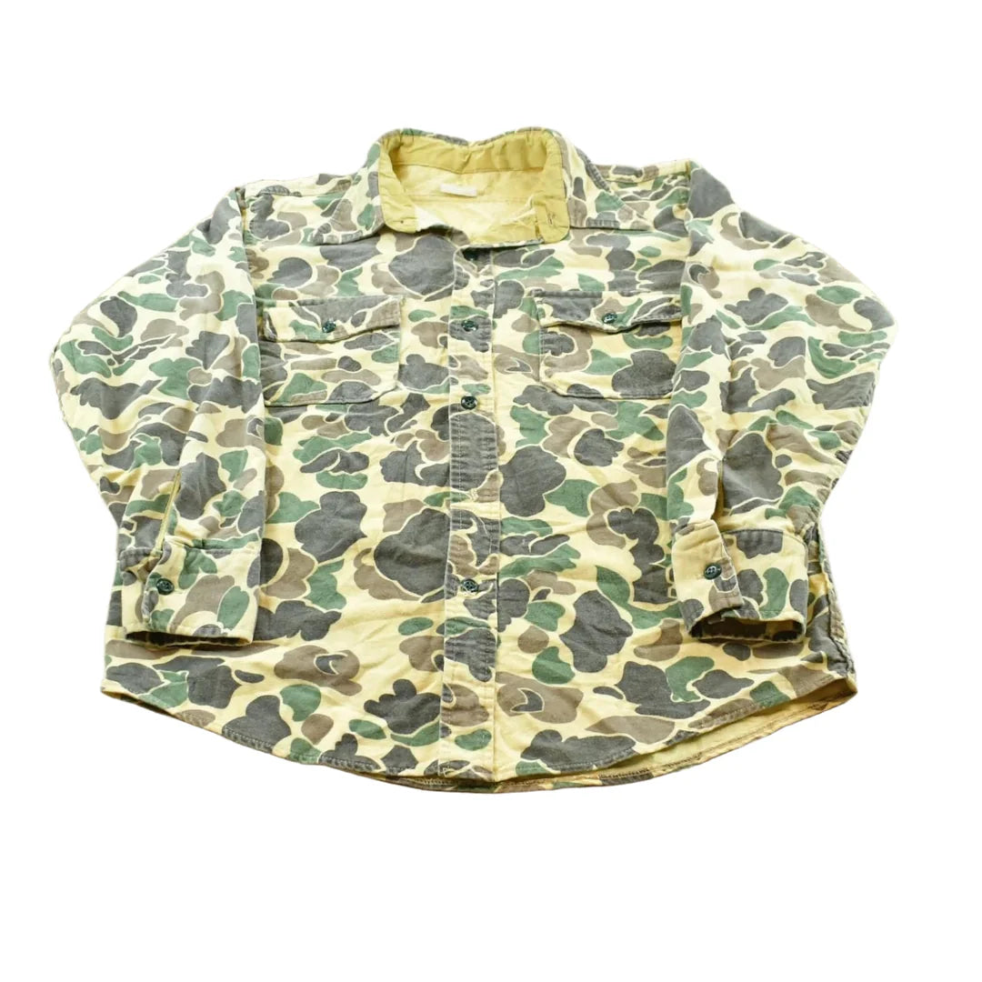 Vintage 1980s Duck Camo Chamois Button Up Shirt Men's M / Outdoorsman / Hunting Shirt / 80s Streetwear / Sportswear from propervintagecanada