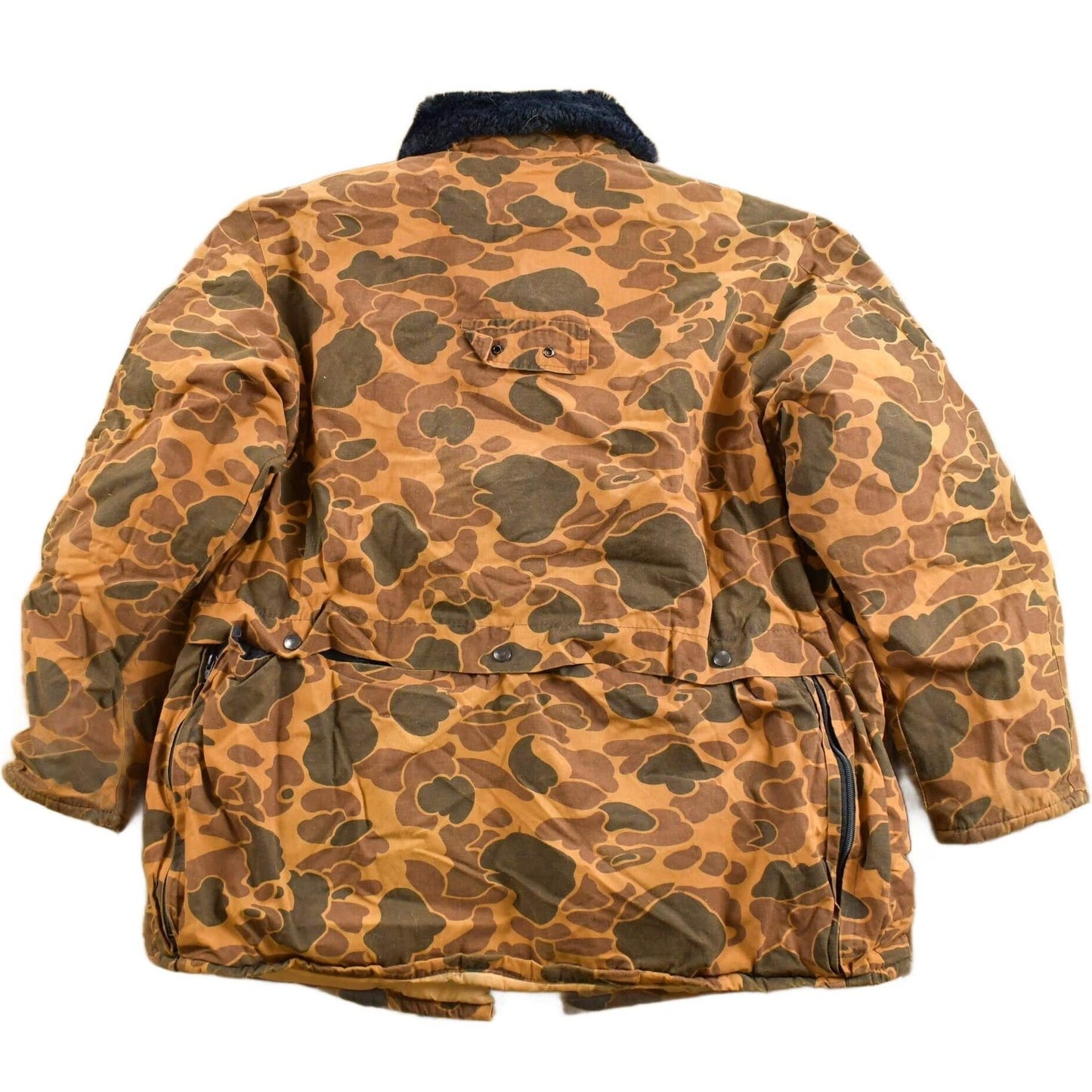Vintage 1980s Duck Camo Hunting Jacket Men's Large from propervintagecanada