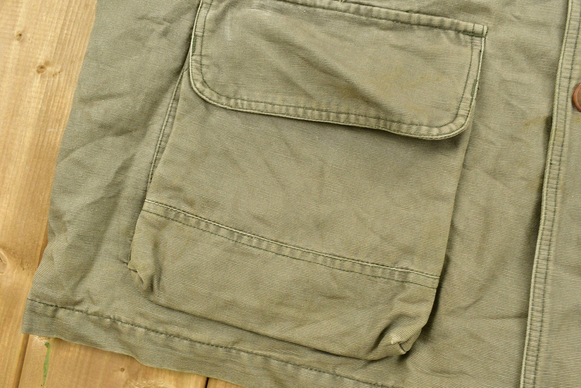 Vintage 1980s Eddie Bauer Hunting Jacket Men's 2XL from propervintagecanada