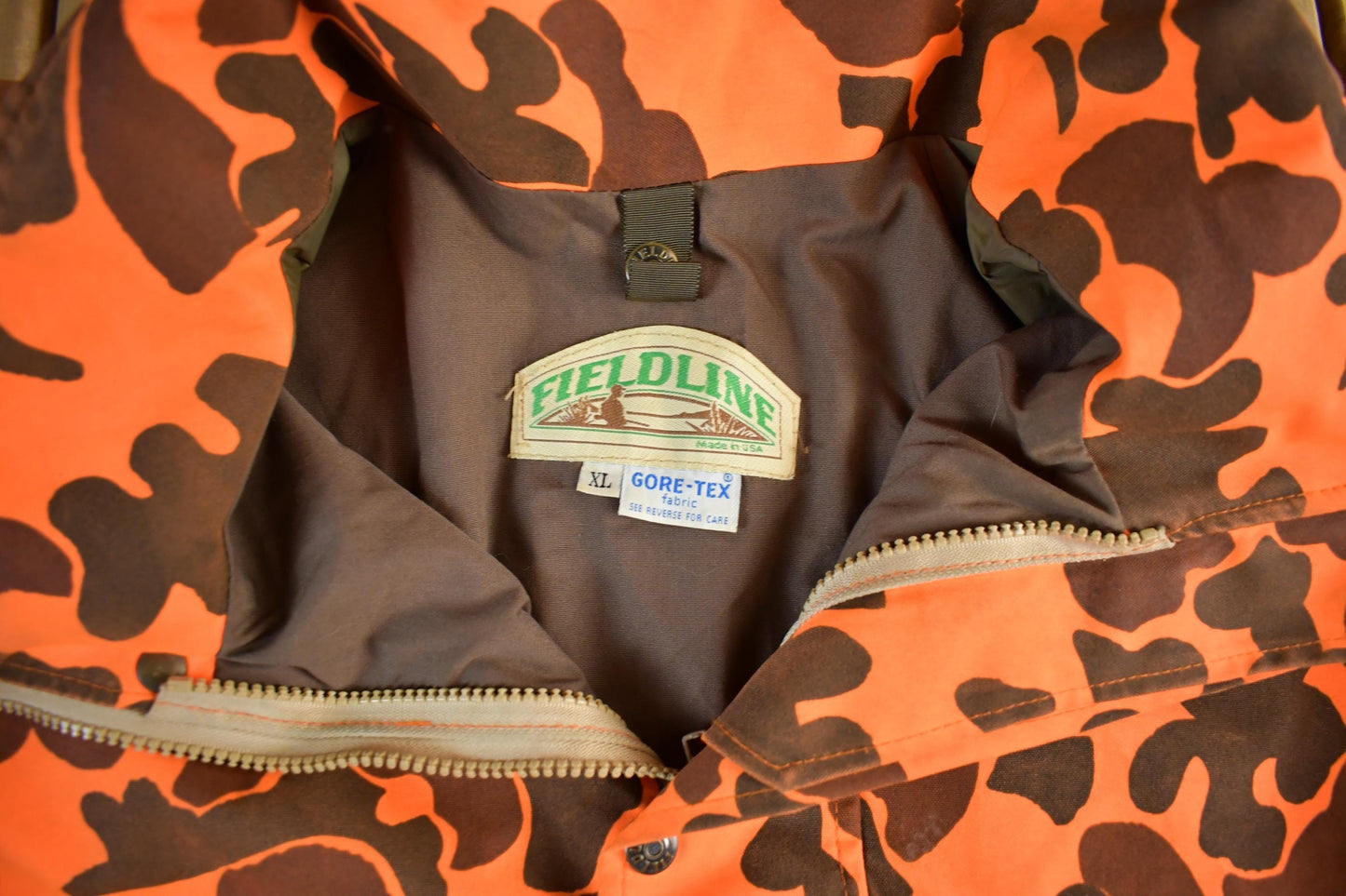 Vintage 1980s Fieldline Goretex Orange Camo Parka Jacket Men's XL from propervintagecanada