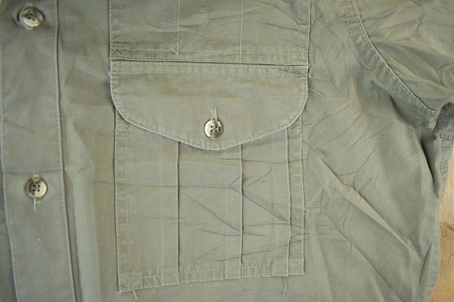 Vintage 1980s Filson Button Up Shirt Men's Large from propervintagecanada