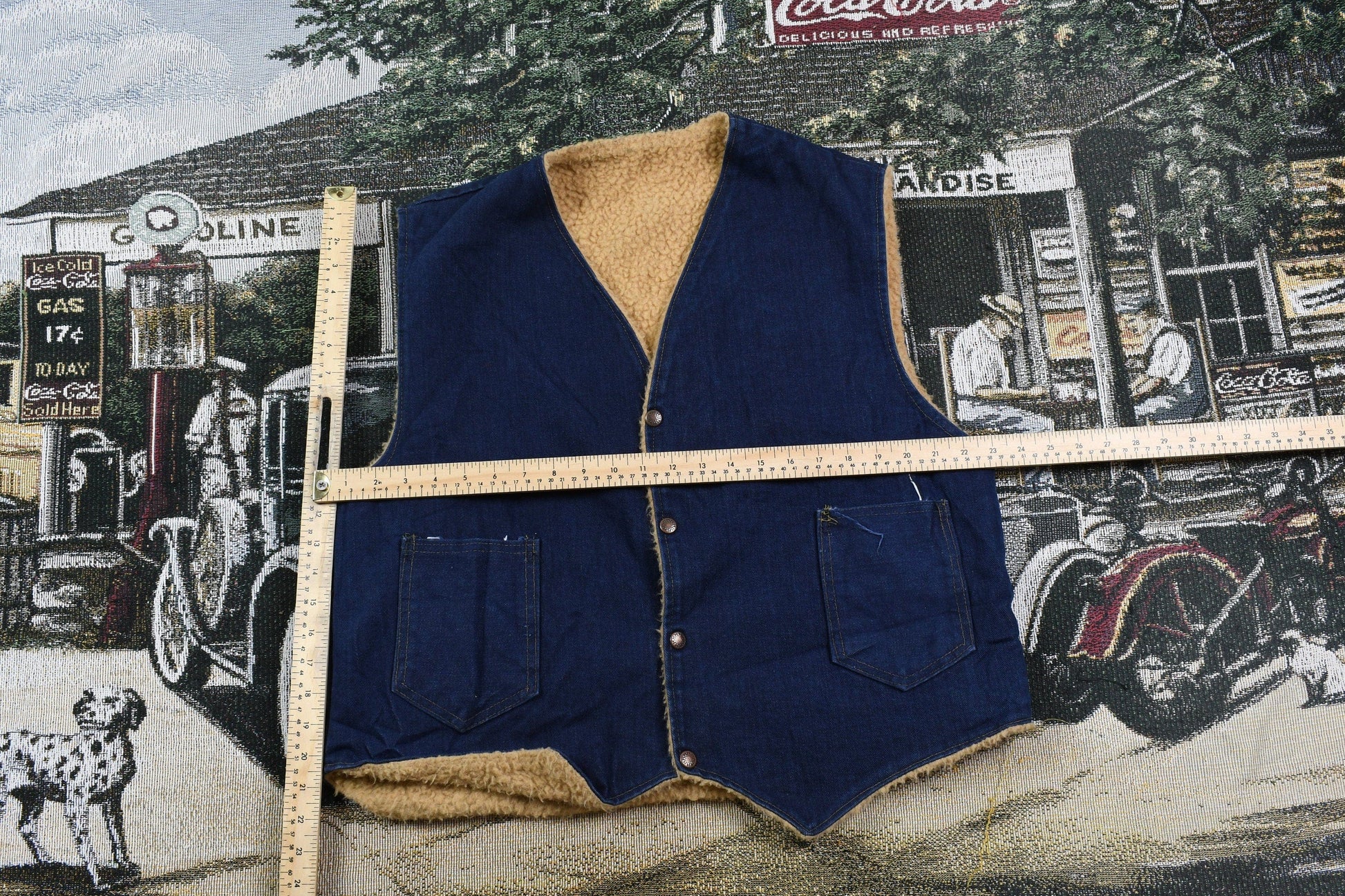 Vintage 1980s Fleece Lined Denim Button Up Vest Men's M from propervintagecanada