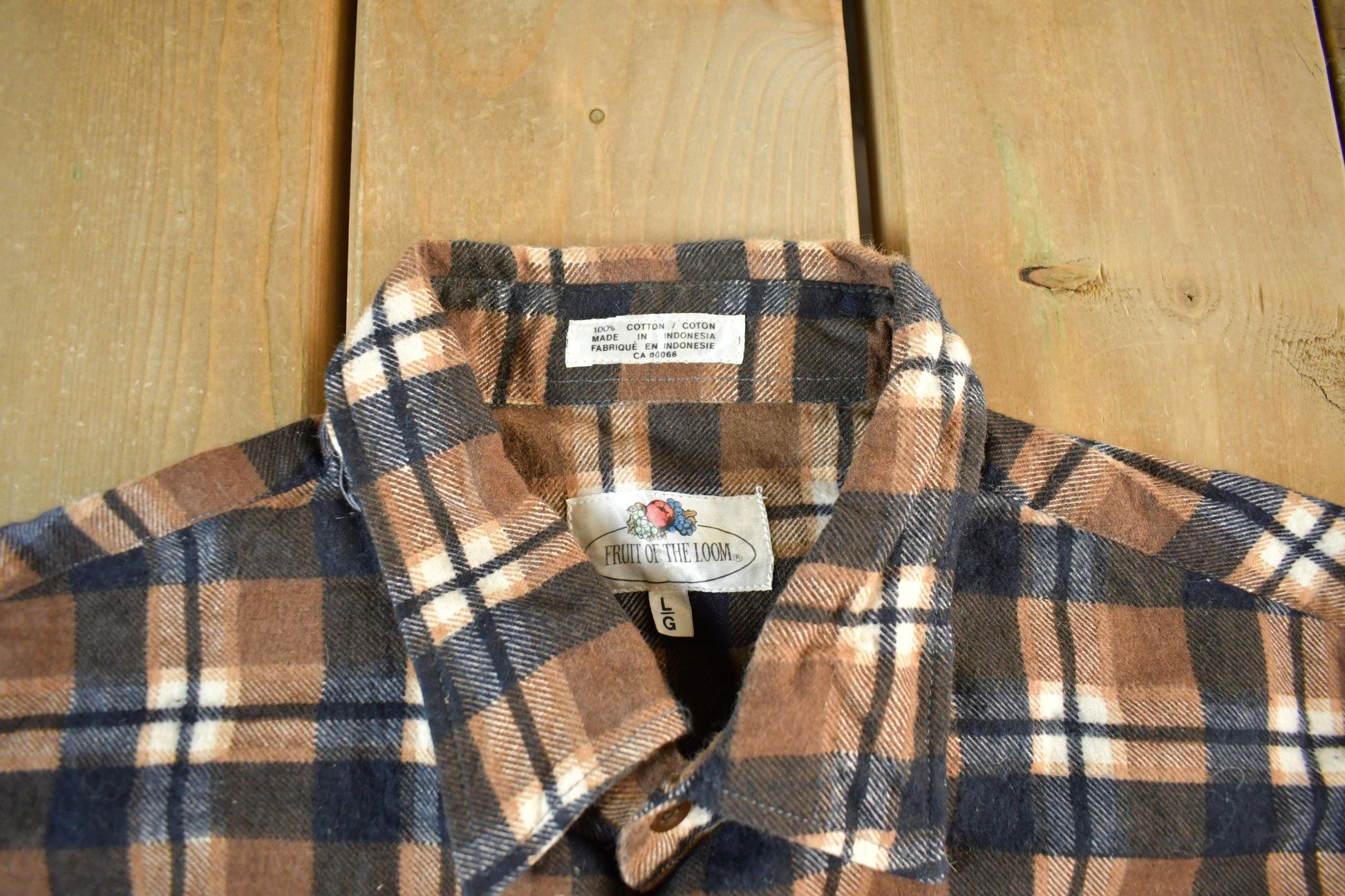Vintage 1980s Fruit Of The Loom Flannel Button Up Shirt Men's Large from propervintagecanada