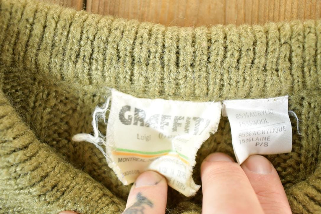 Vintage 1980s Graffiti Olive Cable Knit Quarter Button Collared Sweater Womens L from propervintagecanada