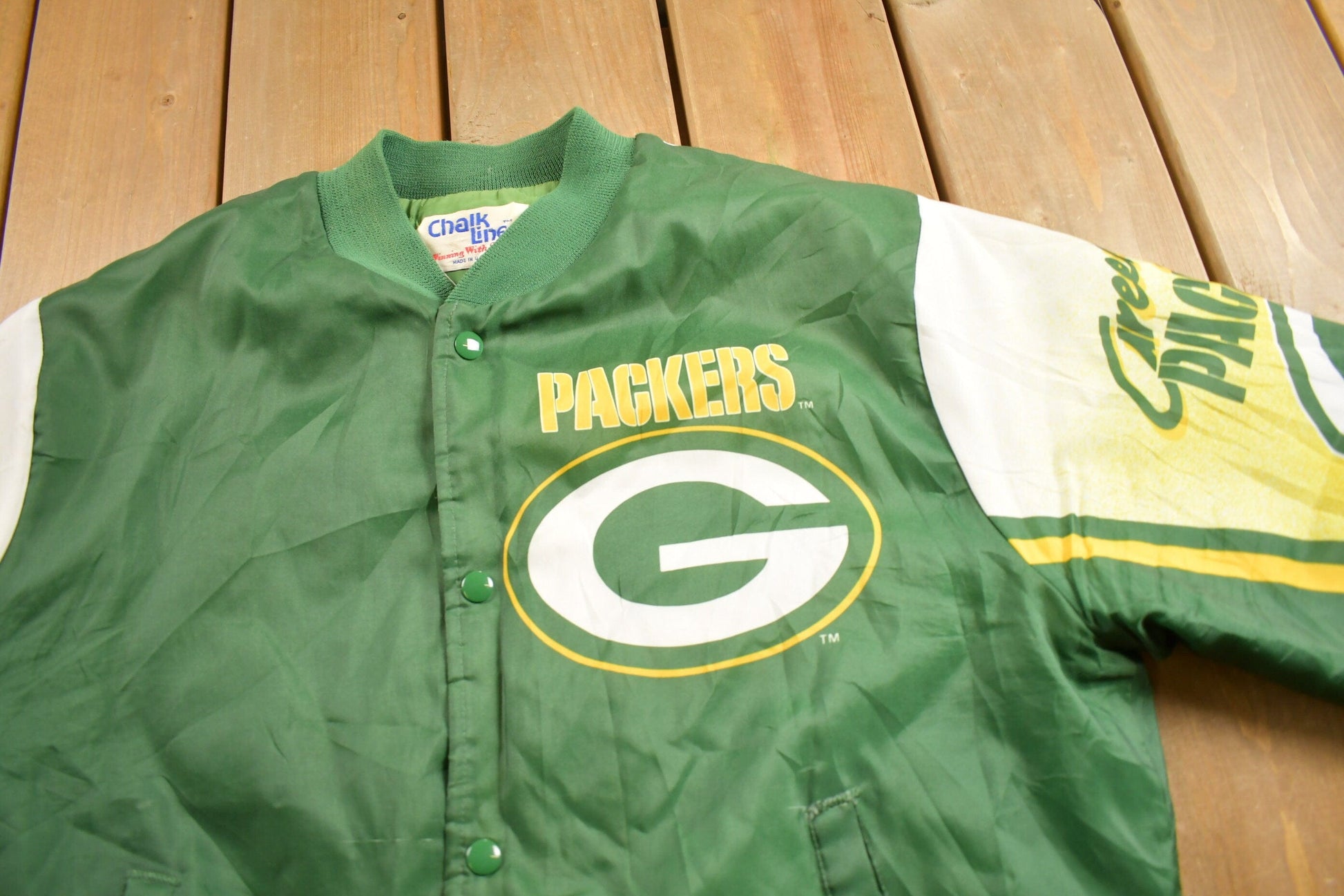 Vintage 1980s Green Bay Packers NFL Chalkline All Over Print Jacket Men's XL from propervintagecanada