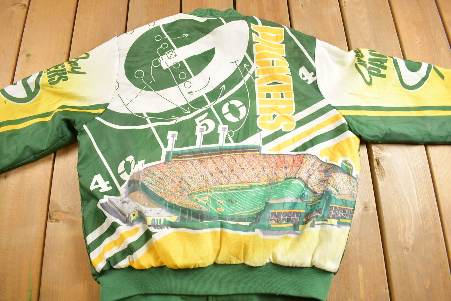 Vintage 1980s Green Bay Packers NFL Chalkline All Over Print Jacket Men's XL from propervintagecanada