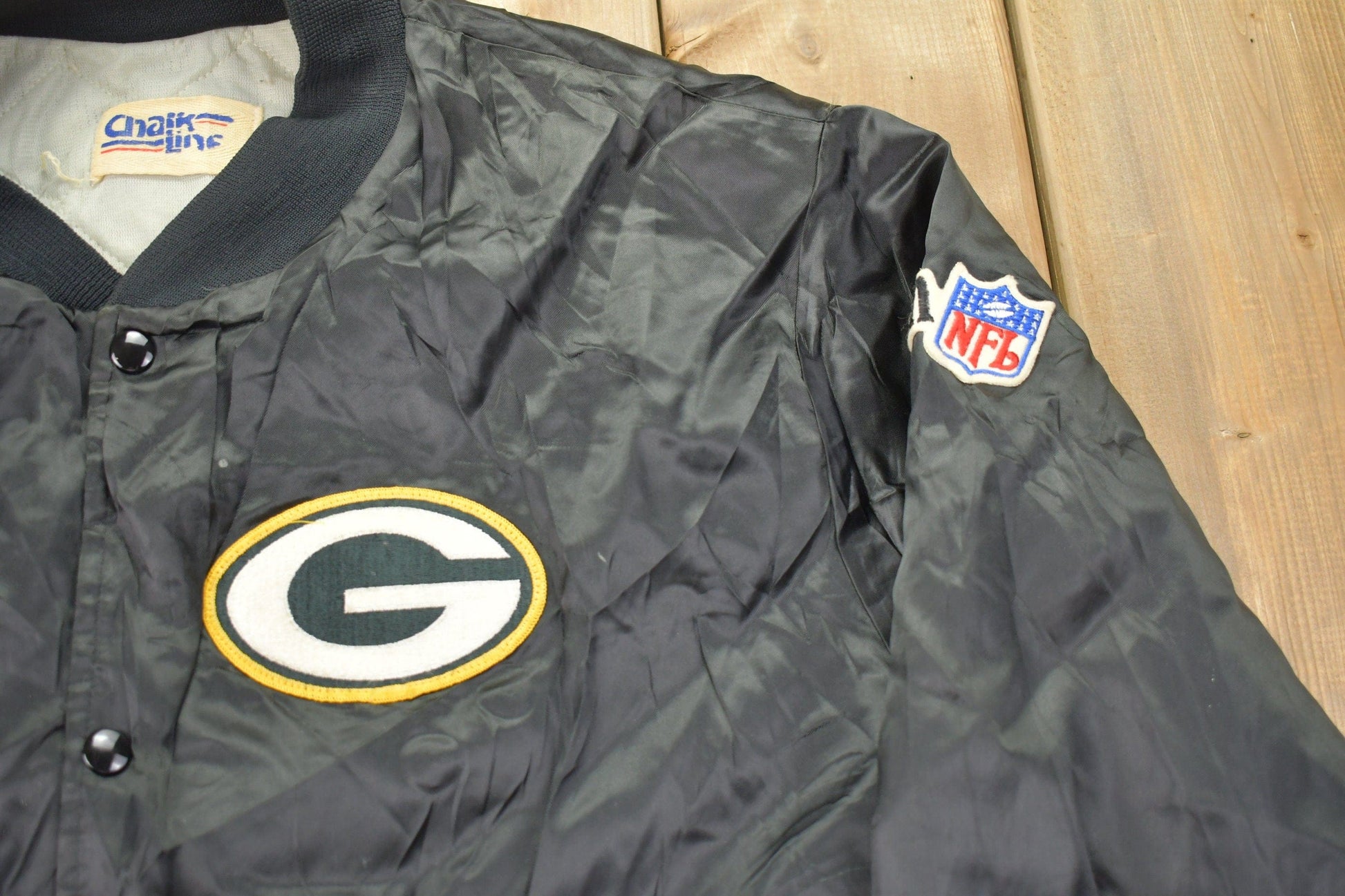 Vintage 1980s Green Bay Packers NFL Chalkline Satin Bomber Jacket Men's XL from propervintagecanada