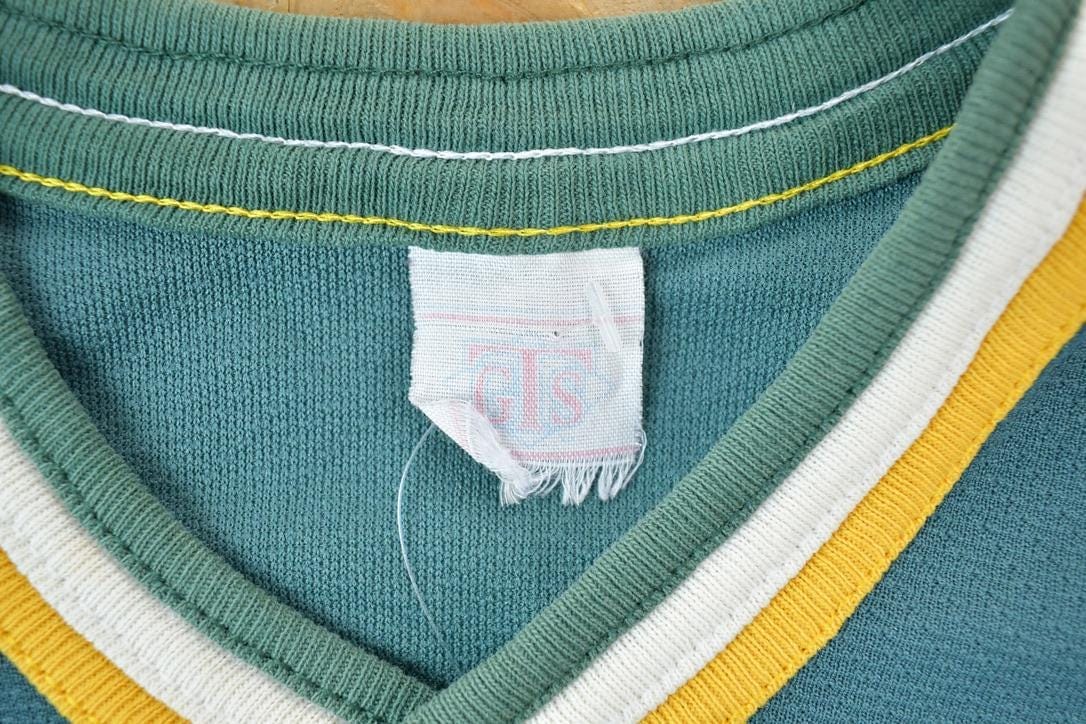 Vintage 1980s Green Bay Packers NFL Graphic T-Shirt Youth M from propervintagecanada