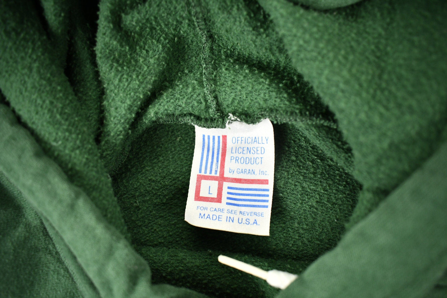 Vintage 1980s Green Bay Packers NFL Raglan Hoodie Men's Large from propervintagecanada