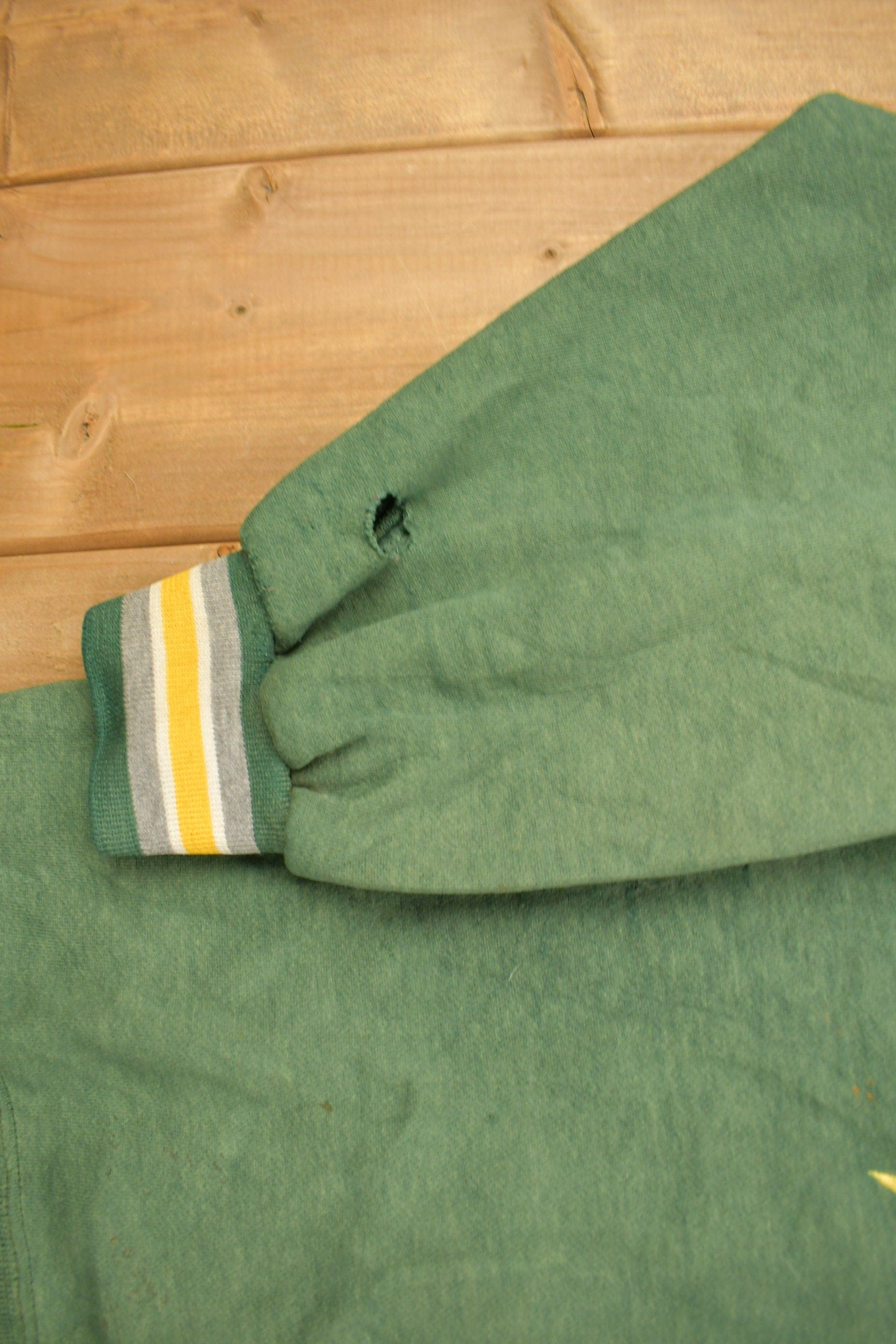 Vintage 1980s Green Bay Packers NFL Starter Hoodie Men's Large from propervintagecanada