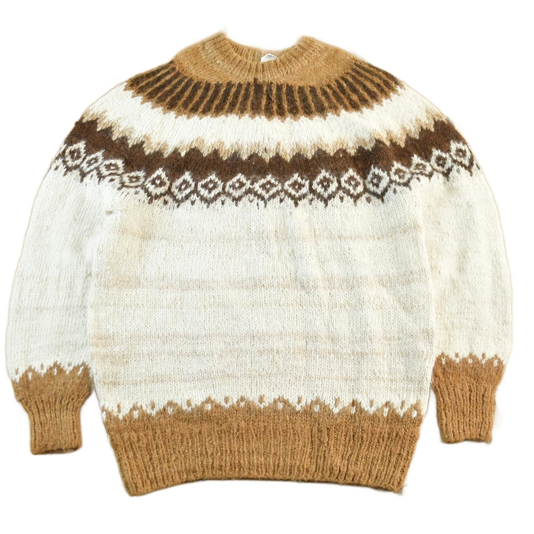 Vintage 1980s Hand Knit Peru Wool Sweater Mens Large from propervintagecanada