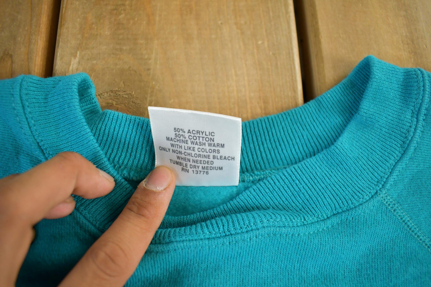 Vintage 1980s Hanes Her Way Raglan Crewneck Sweatshirt Women's 2XL from propervintagecanada