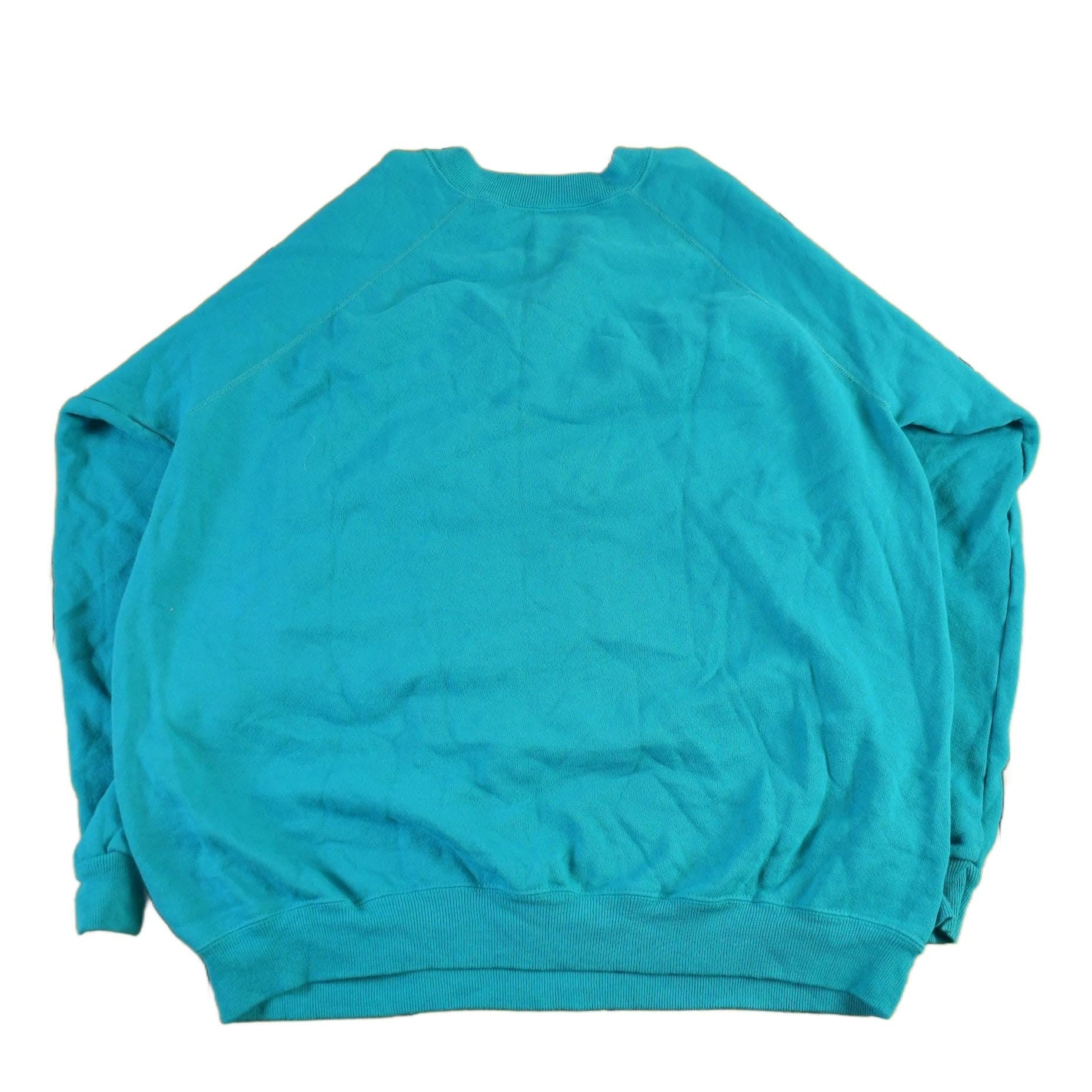 Vintage 1980s Hanes Her Way Raglan Crewneck Sweatshirt Women's 2XL from propervintagecanada