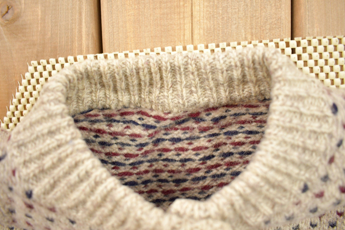 Vintage 1980s Heart Theme Knitted Cardigan Sweater Men's Small from propervintagecanada