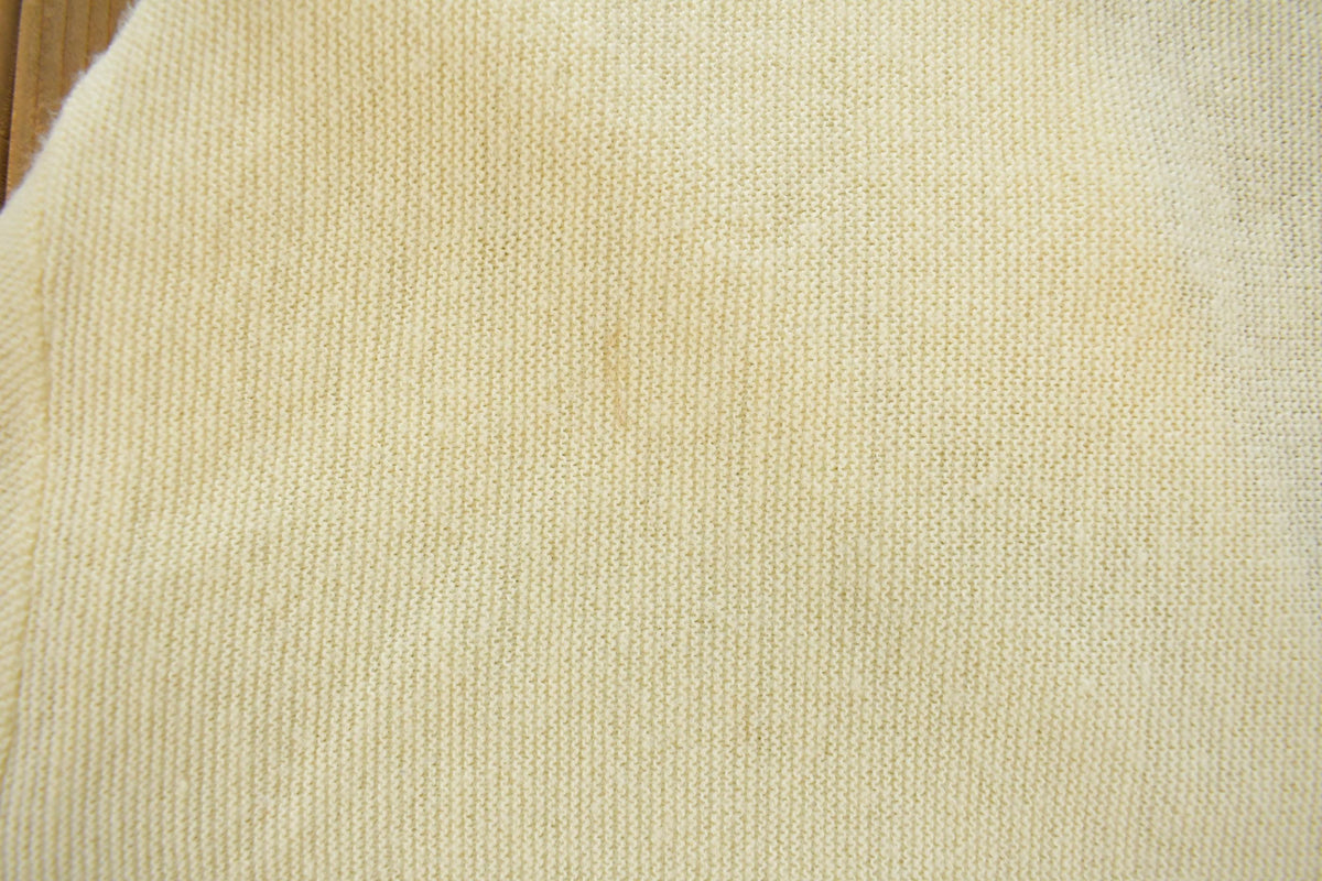 Vintage 1980s Hochschild Kohn Cream White Knitted Cardigan Sweater Men's M from propervintagecanada