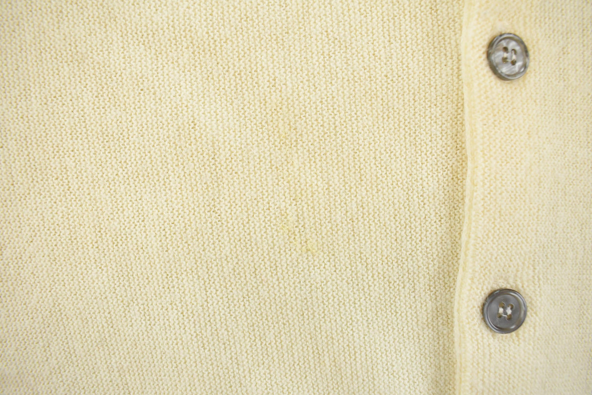 Vintage 1980s Hochschild Kohn Cream White Knitted Cardigan Sweater Men's M from propervintagecanada