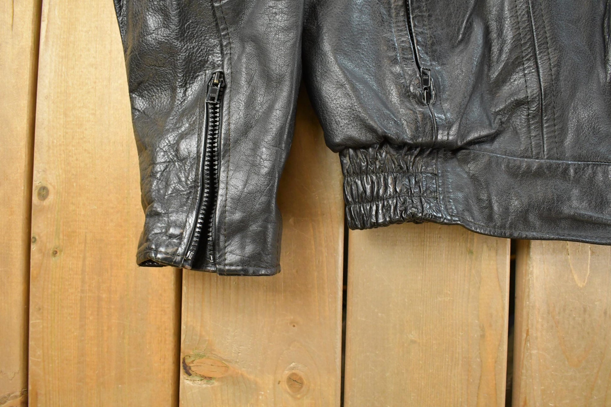 Vintage 1980s Hot Leathers Moto Cafe Racer Biker Leather Jacket Men's Large from propervintagecanada