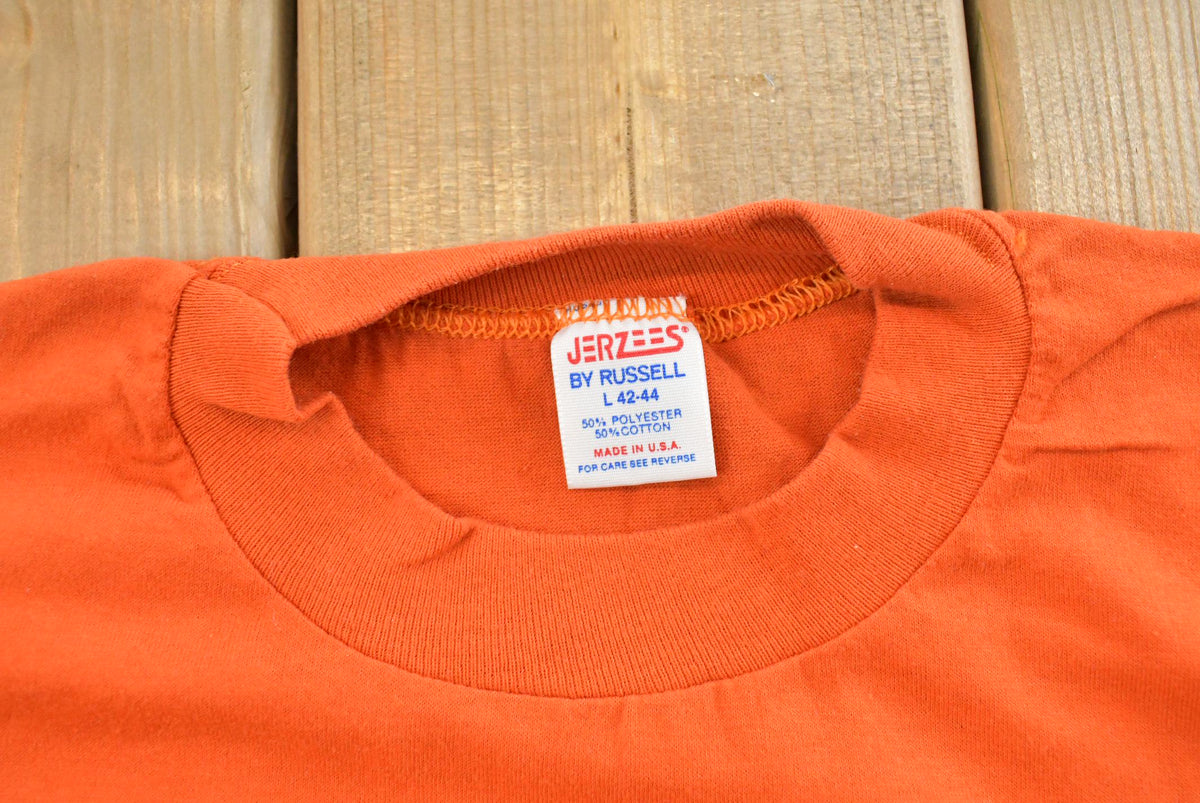 Vintage 1980s Hudson View Cleaners Graphic T Shirt Mens L from propervintagecanada