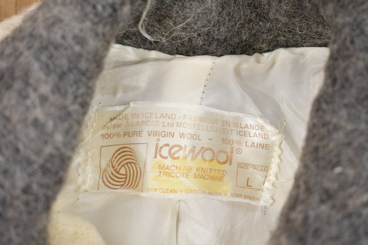 Vintage 1980s Ice Wool 100% Wool Full Zip Jacket from propervintagecanada