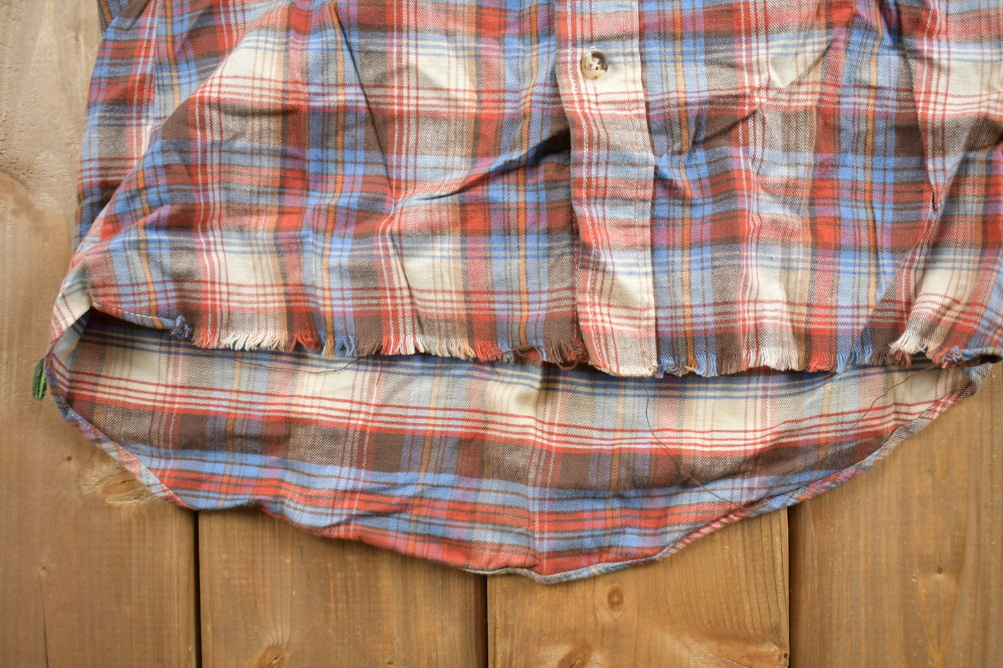 Vintage 1980s JC Penny Plain Pockets Plaid Button Up Shirt Men's Medium from propervintagecanada
