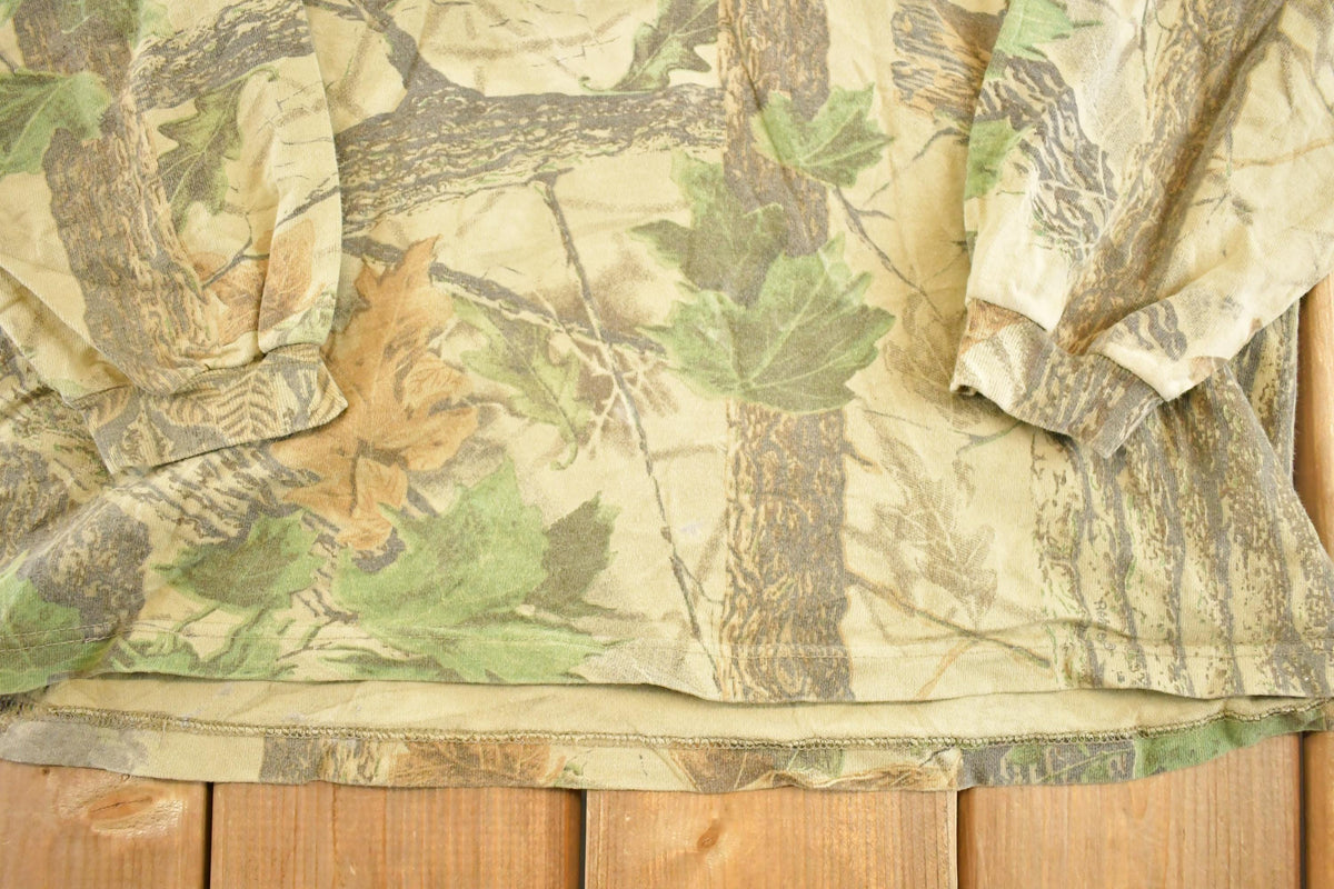 Vintage 1980s Jerzees Outdoors Realtree Camo Turtleneck Shirt Men's L from propervintagecanada