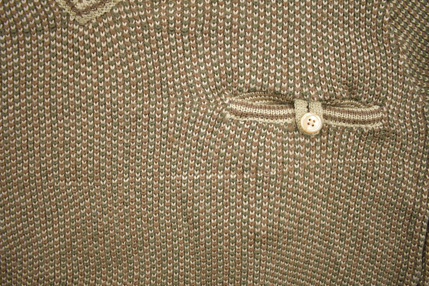 Vintage 1980s Kaid Daniel Mitchell Wool Knit Sweater Men's S from propervintagecanada