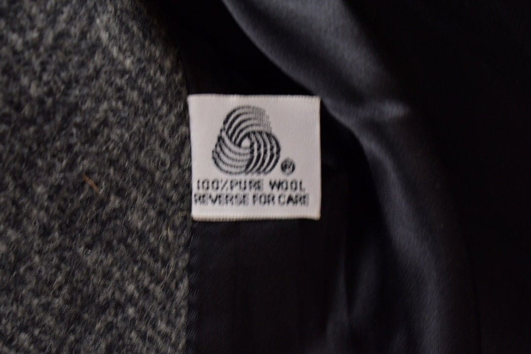 Vintage 1980s Karen Full Length 100% Wool Coat Men's Small from propervintagecanada