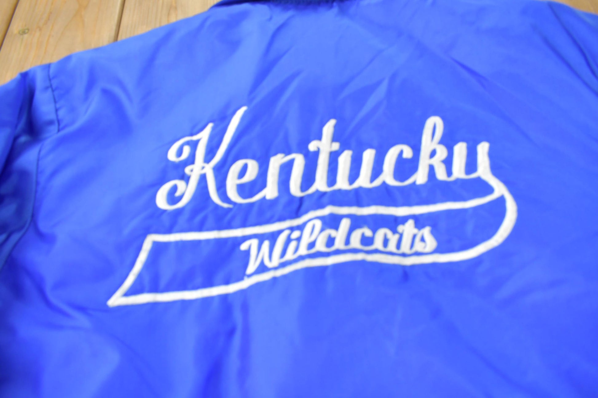 Vintage 1980s Kentucky Wildcats Satin Jacket Jacket Men's XL from propervintagecanada