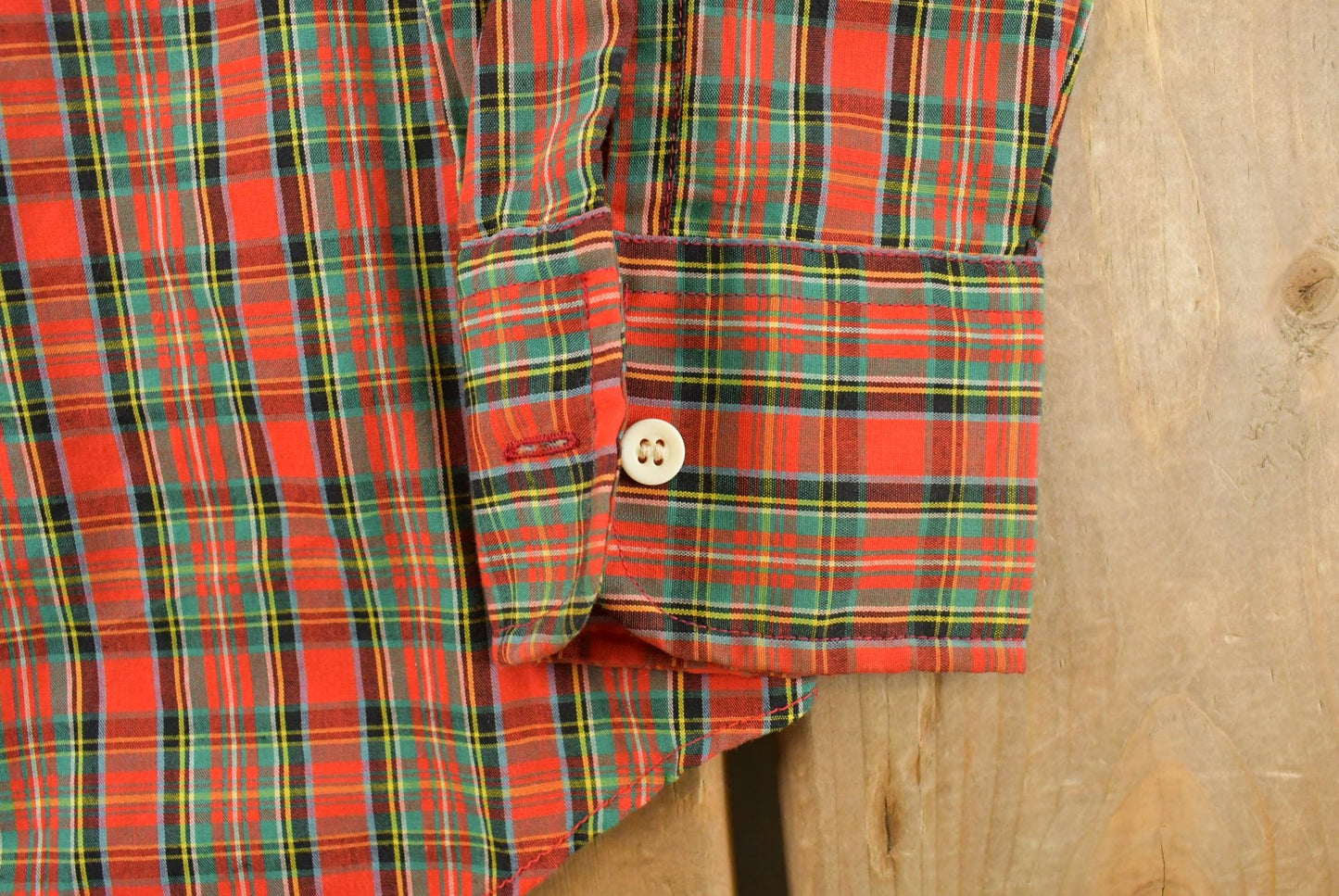 Vintage 1980s Kingsport Plaid Flannel Button Up Shirt Men's Small from propervintagecanada