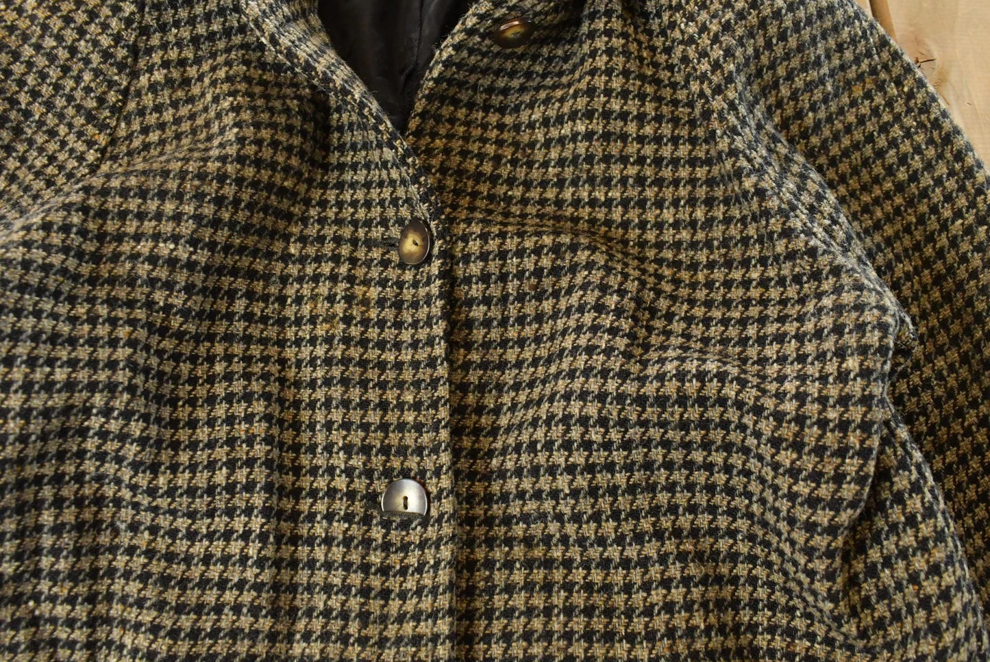 Vintage 1980s L.L. Bean Houndstooth Wool Overcoat Women's Large from propervintagecanada