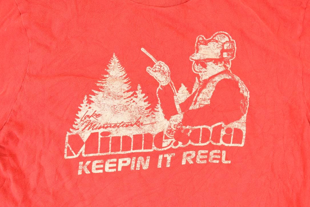 Vintage 1980s Lake Minnetonka Minnesota Souvenir Travel T-Shirt Men's S from propervintagecanada