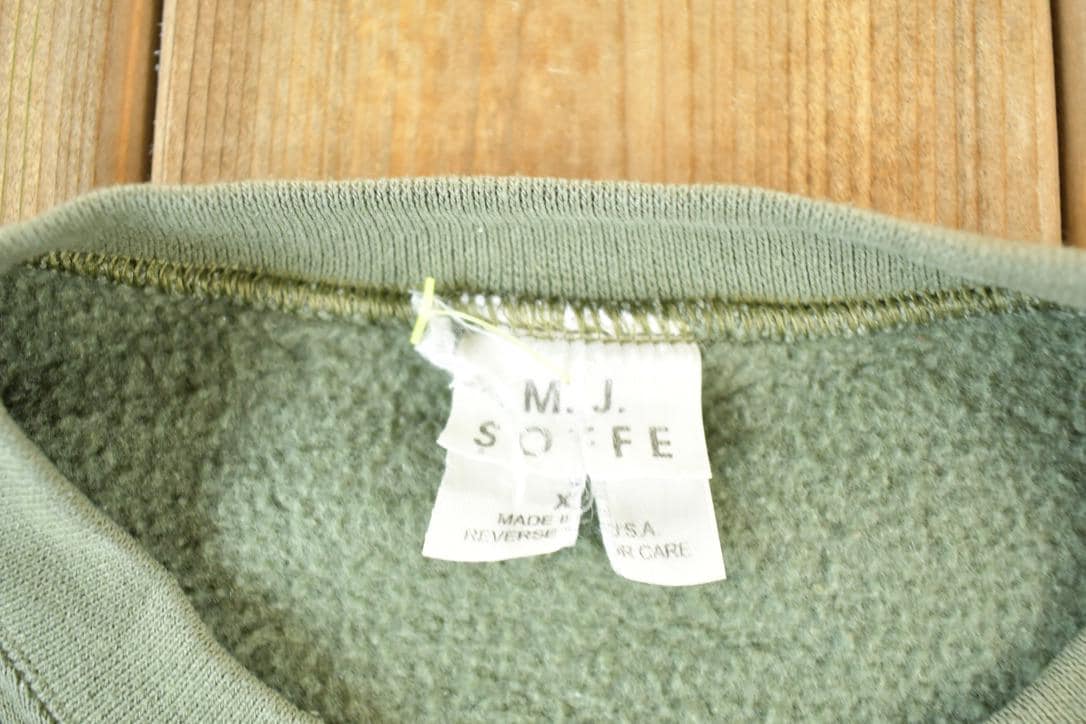 Vintage 1980s Las Vegas Nevada Crewneck Sweatshirt Mens L from propervintagecanada