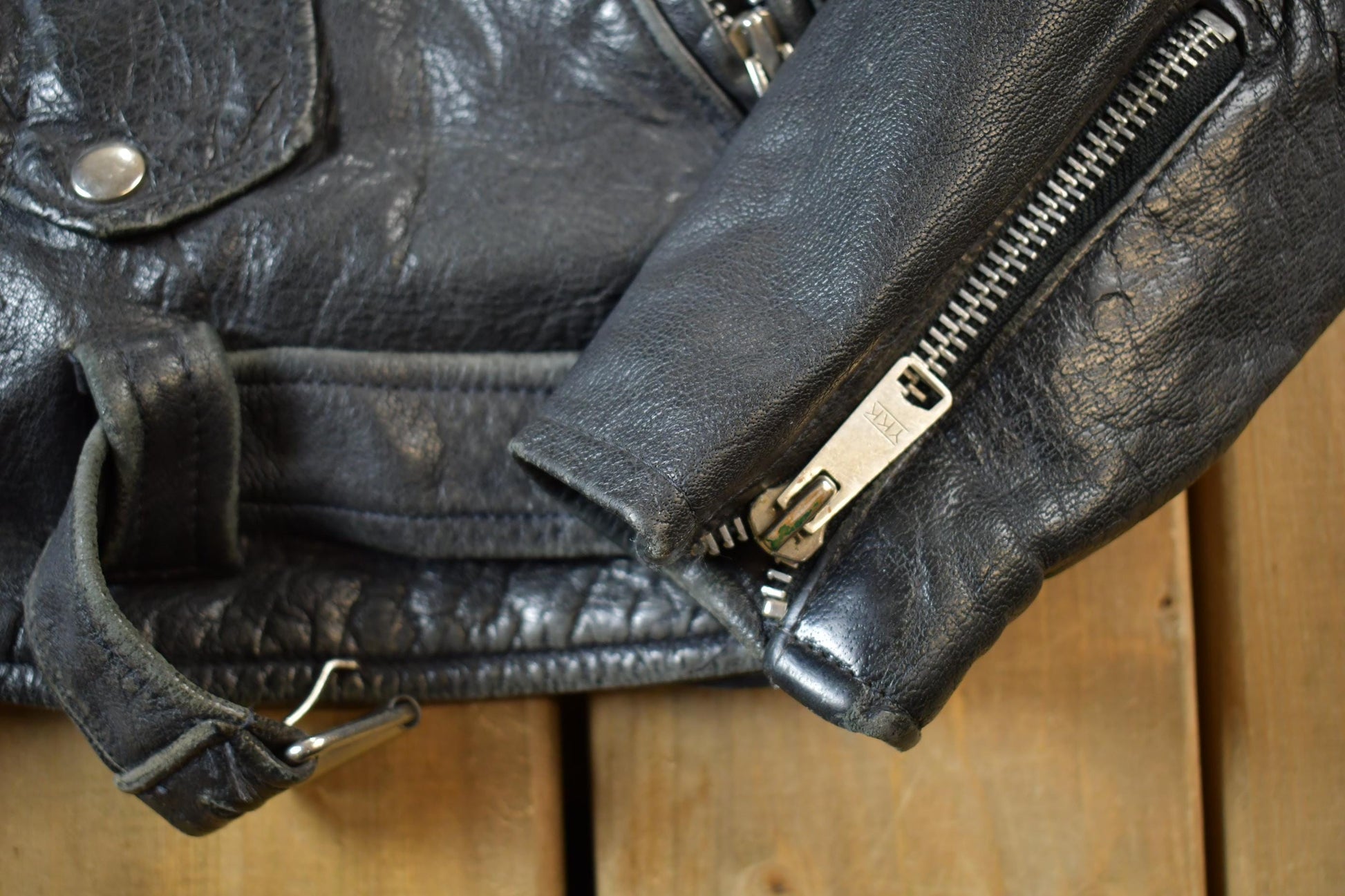 Vintage 1980s Leather Gold Biker Jacket - 44R from propervintagecanada