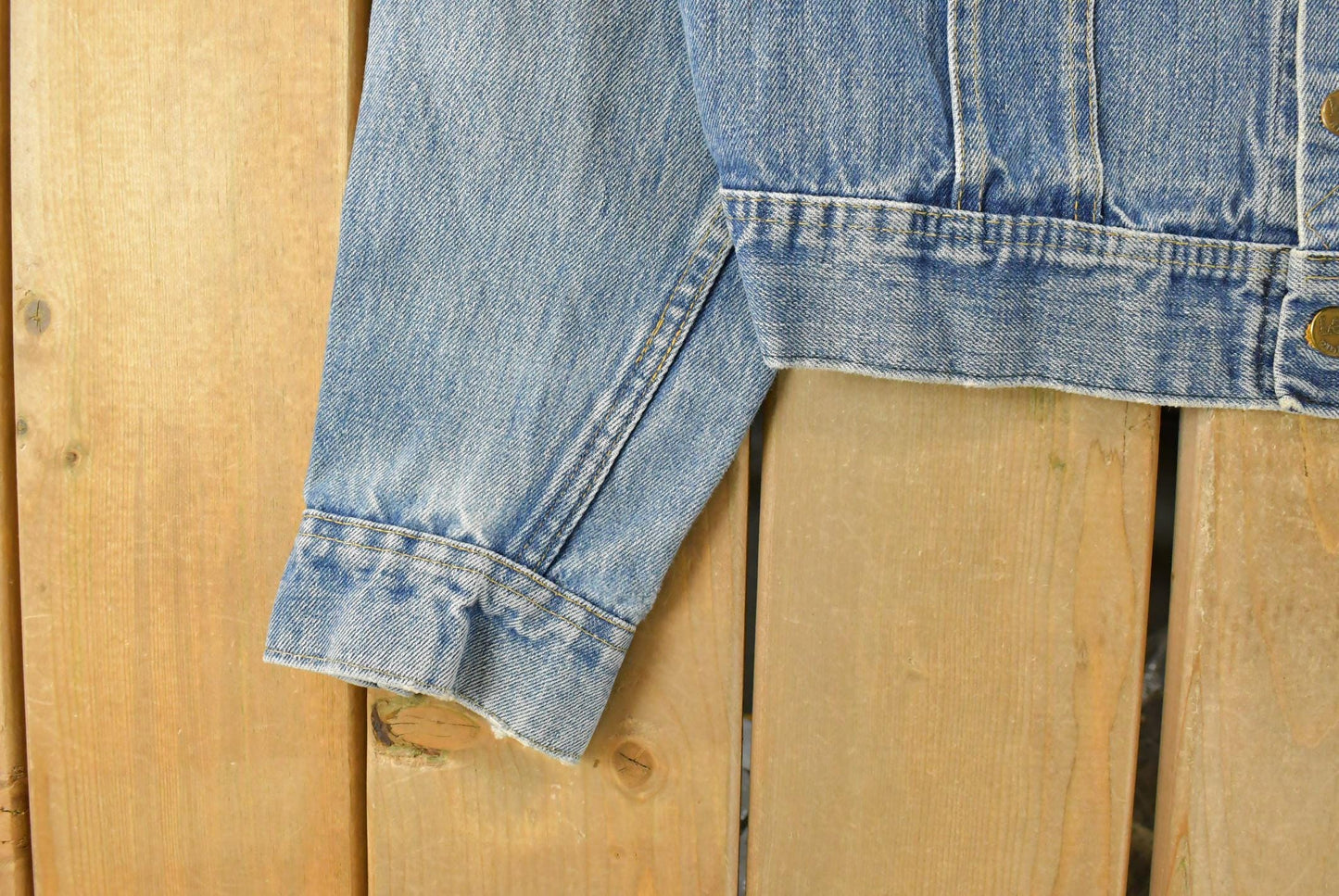 Vintage 1980s Lee Denim Jean Trucker Jacket Men's Small / Vintage Denim / Streetwear / Vintage Fall Outerwear / Made In Canada from propervintagecanada