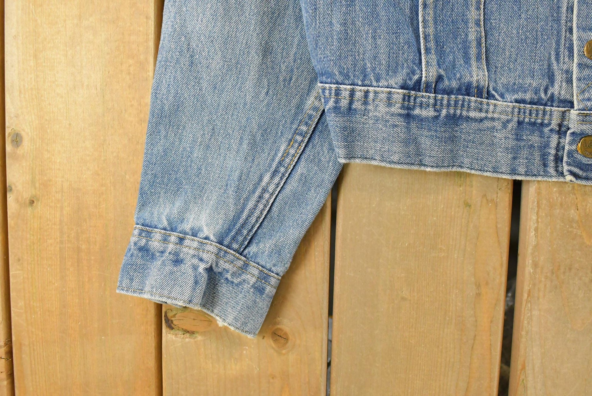 Vintage 1980s Lee Denim Jean Trucker Jacket Men's Small / Vintage Denim / Streetwear / Vintage Fall Outerwear / Made In Canada from propervintagecanada