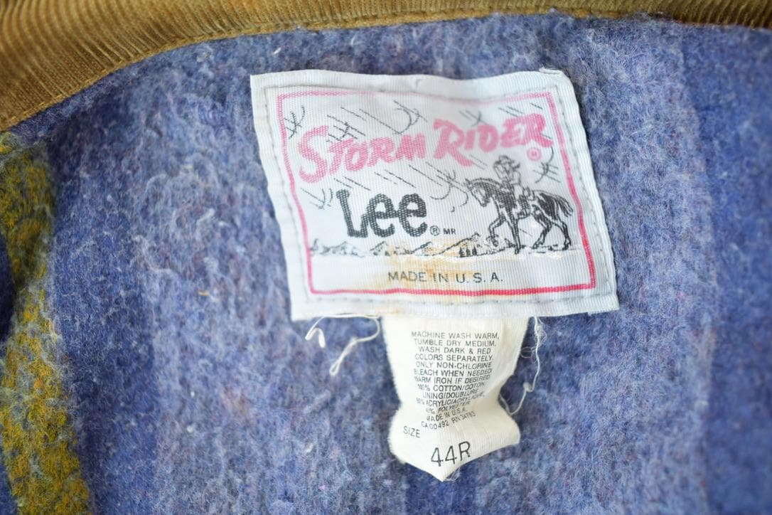 Vintage 1980s Lee Storm Rider Blanket Lined Jean Jacket Men's Large from propervintagecanada