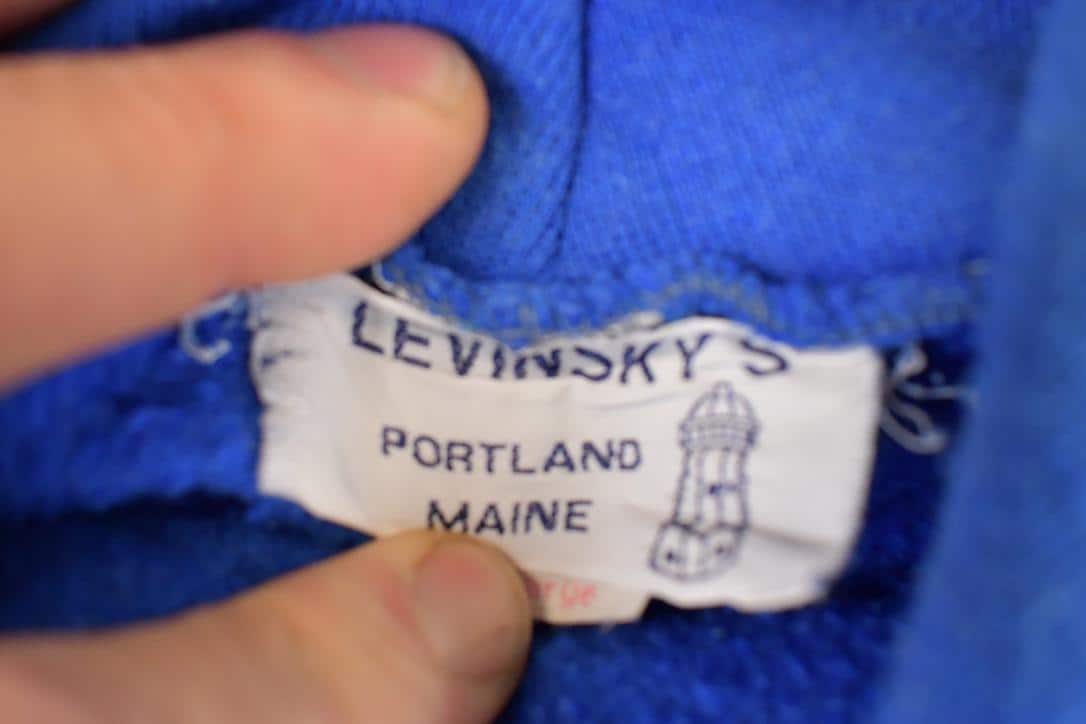 Vintage 1980s Levinsky's Blank Hoodie Sweatshirt Mens M from propervintagecanada