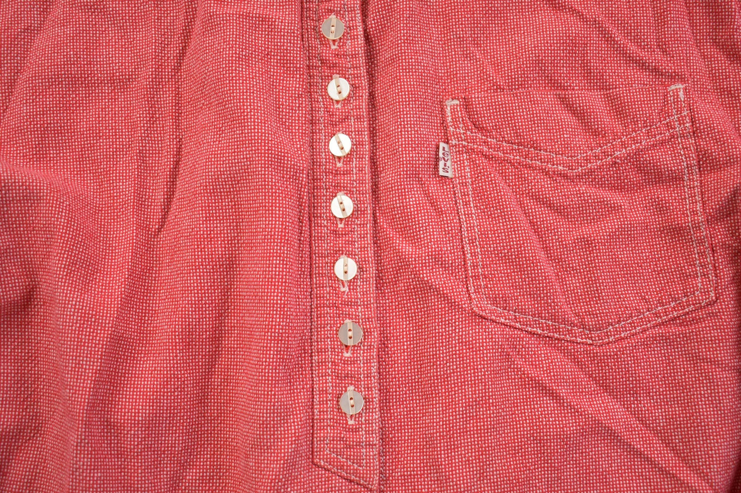 Vintage 1980s Levis Western Style Button Up Rodeo Shirt Men's Large from propervintagecanada