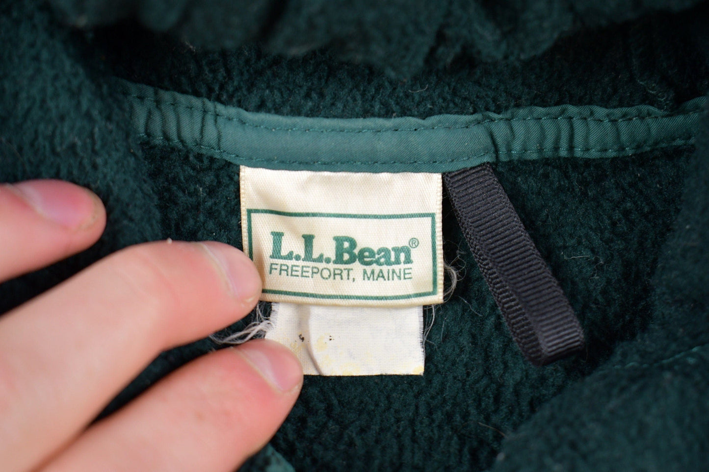 Vintage 1980s LL Bean Full Zip Hooded Fleece Sweater Men's Medium from propervintagecanada