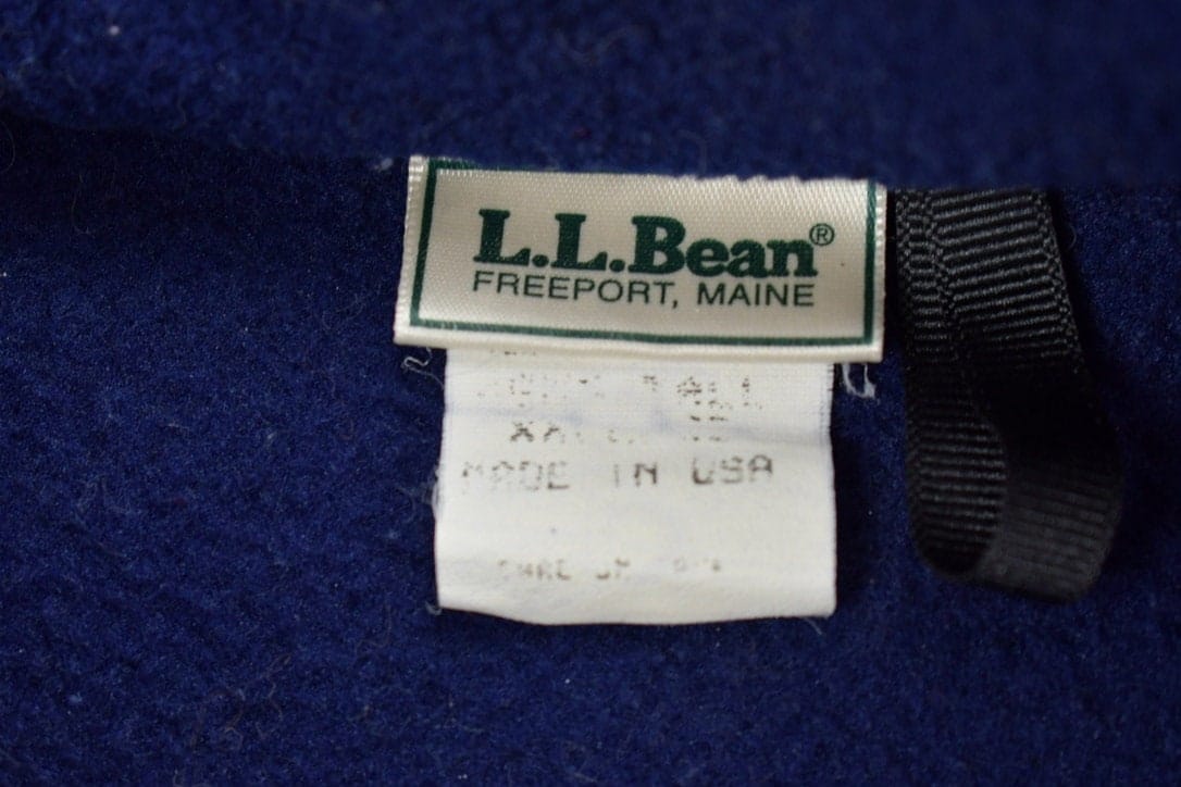 Vintage 1980s LL Bean Half Zip Fleece Sweater Men's 2XL from propervintagecanada