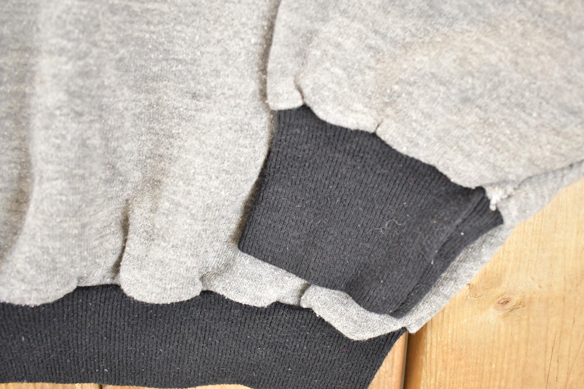 Vintage 1980s Macgregor Crewneck Sweatshirt Youth L from propervintagecanada