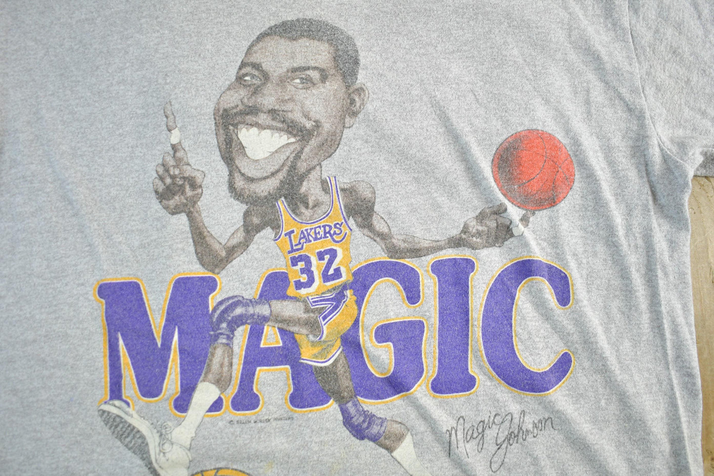 Vintage 1980s Magic Johnson Los Angeles Lakers T-Shirt Mens Medium from propervintagecanada