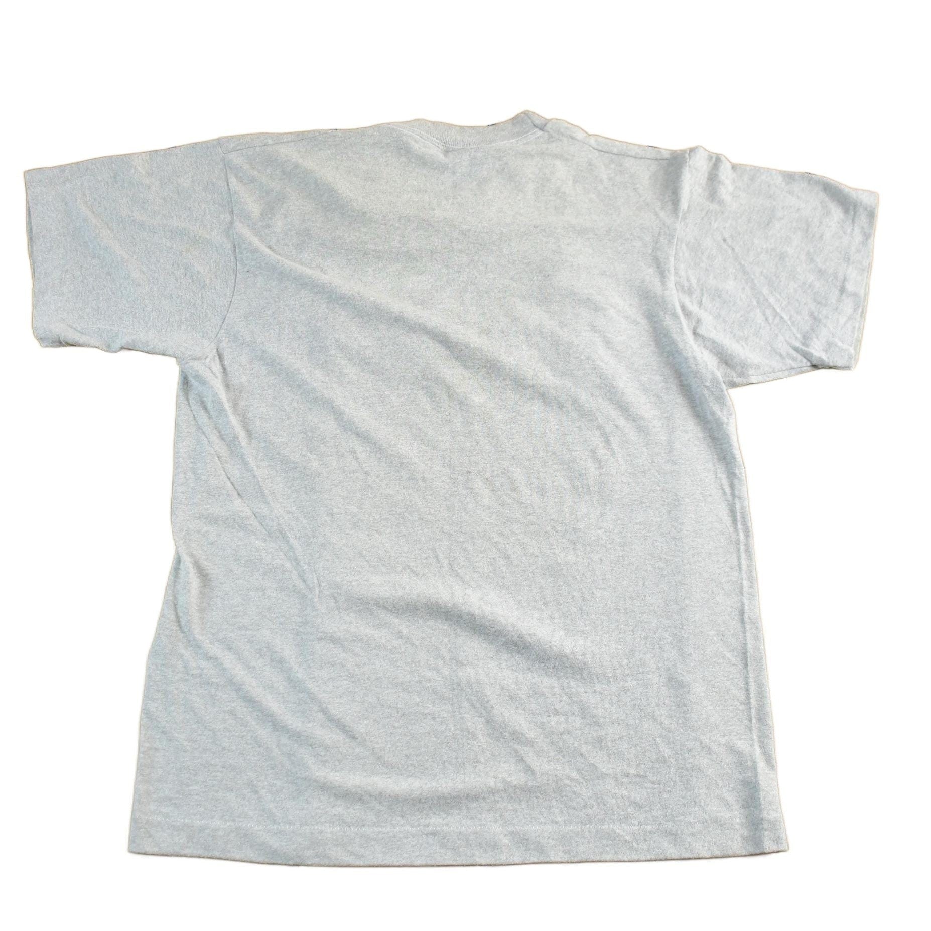 Vintage 1980s Magic Johnson Los Angeles Lakers T-Shirt Mens Medium from propervintagecanada