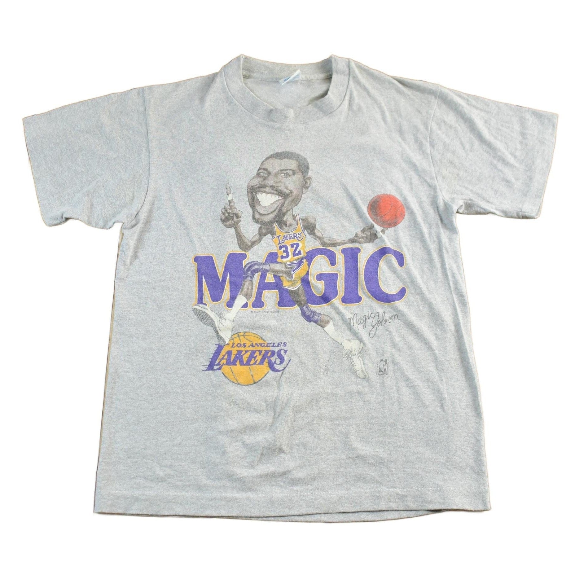 Vintage 1980s Magic Johnson Los Angeles Lakers T-Shirt Mens Medium from propervintagecanada