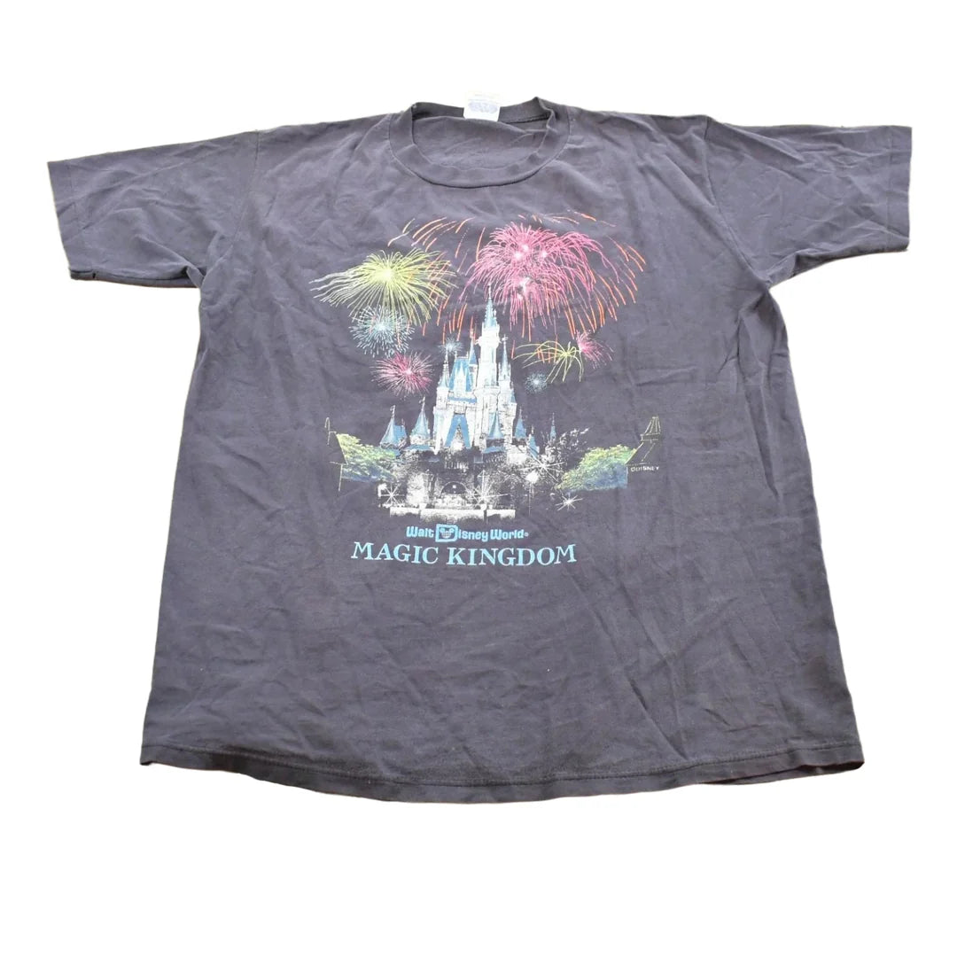 Vintage 1980s Magic Kingdom Castle Disney World T-Shirt Mens M from propervintagecanada