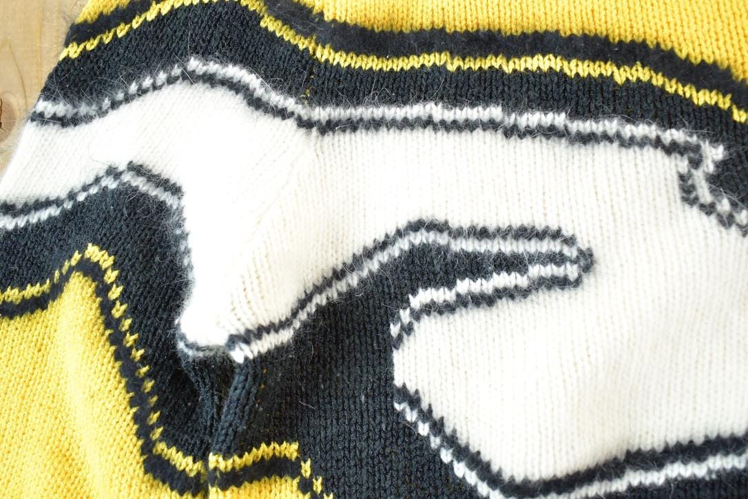 Vintage 1980s Maurada Knit Abstract Pattern Crewneck Sweater Womens L from propervintagecanada